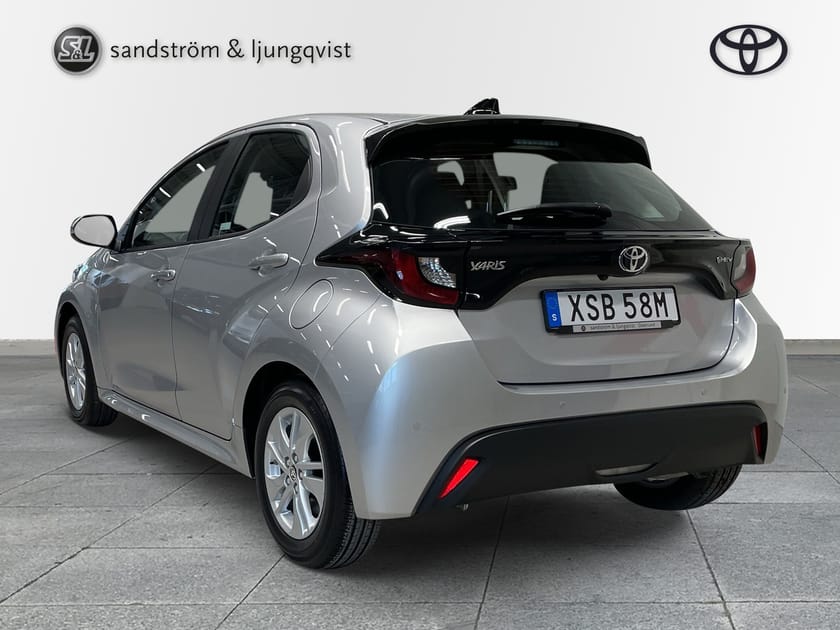 Bild 2 av Toyota Yaris Hybrid 115 1,5 hk Active Komfortpaket