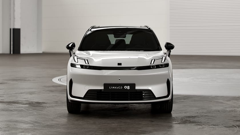 Bild 2 av Lynk & Co 08 Core PHEV