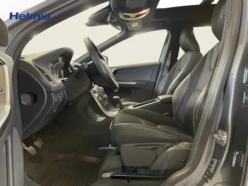 Bild 9 av 18 – Volvo XC60 D4 Momentum Business E PRO