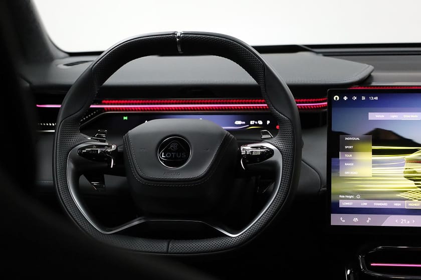 Bild 5 av Lotus Eletre 600 GT SE | Glastak | Dragkrok | KEF | Highway Assist
