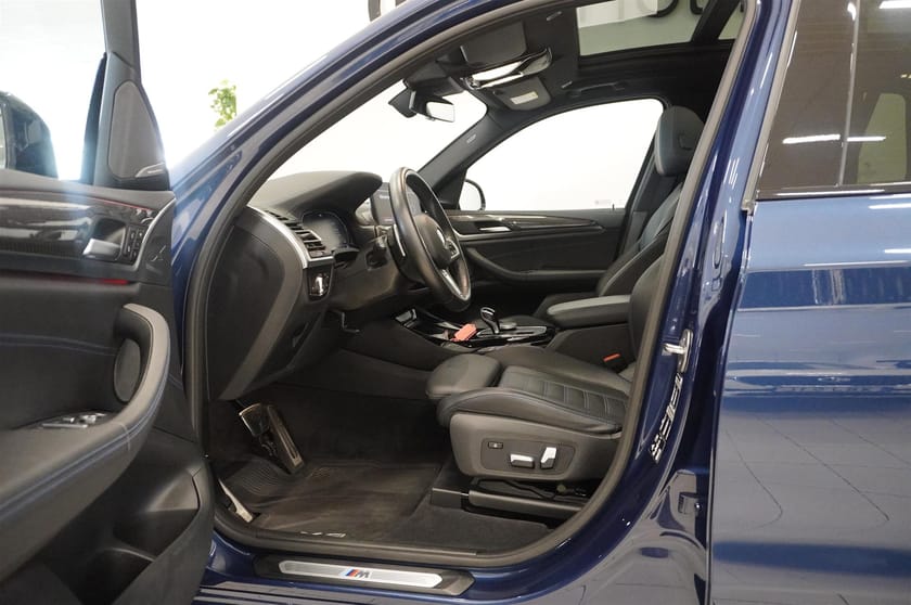 Bild 2 av BMW X3 xDrive20d 20d M-Sport Pano HUD 190hk