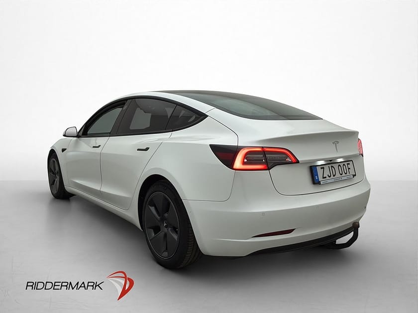 Bild 5 av Tesla Model 3 Standard Range Plus Dragkrok Autopilot