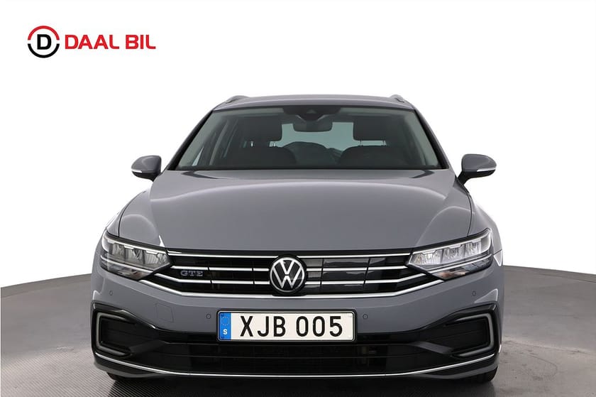 Bild 2 av Volkswagen Passat Sportscombi GTE 1.4 TSI 218HK DRAG VÄRMARE B-KAMERA NAV