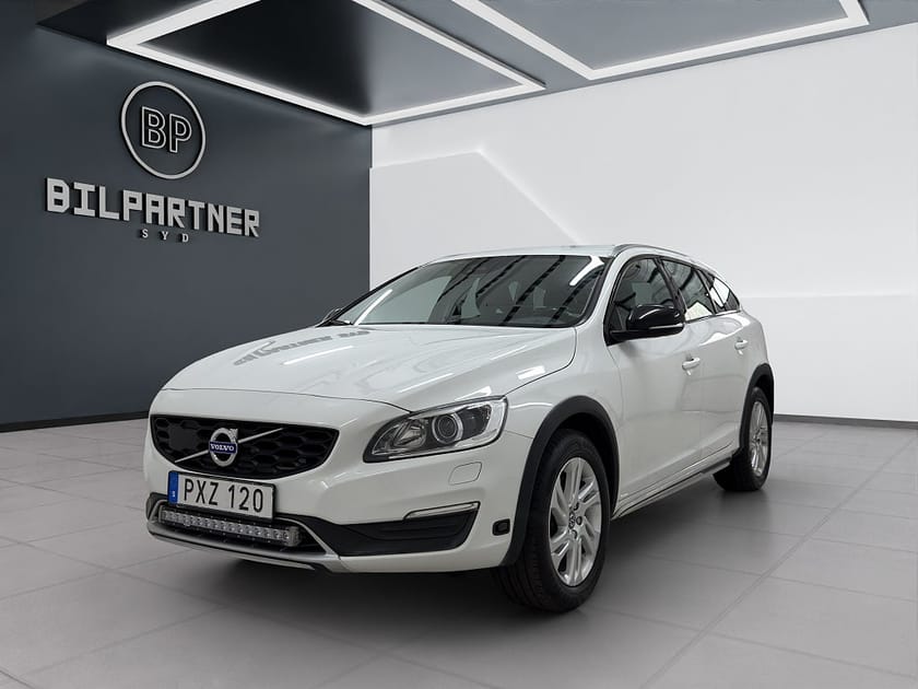Bild 1 av Volvo V60 Cross Country D3 Geartronic Momentum/Dragkrok/1.95% Ränta