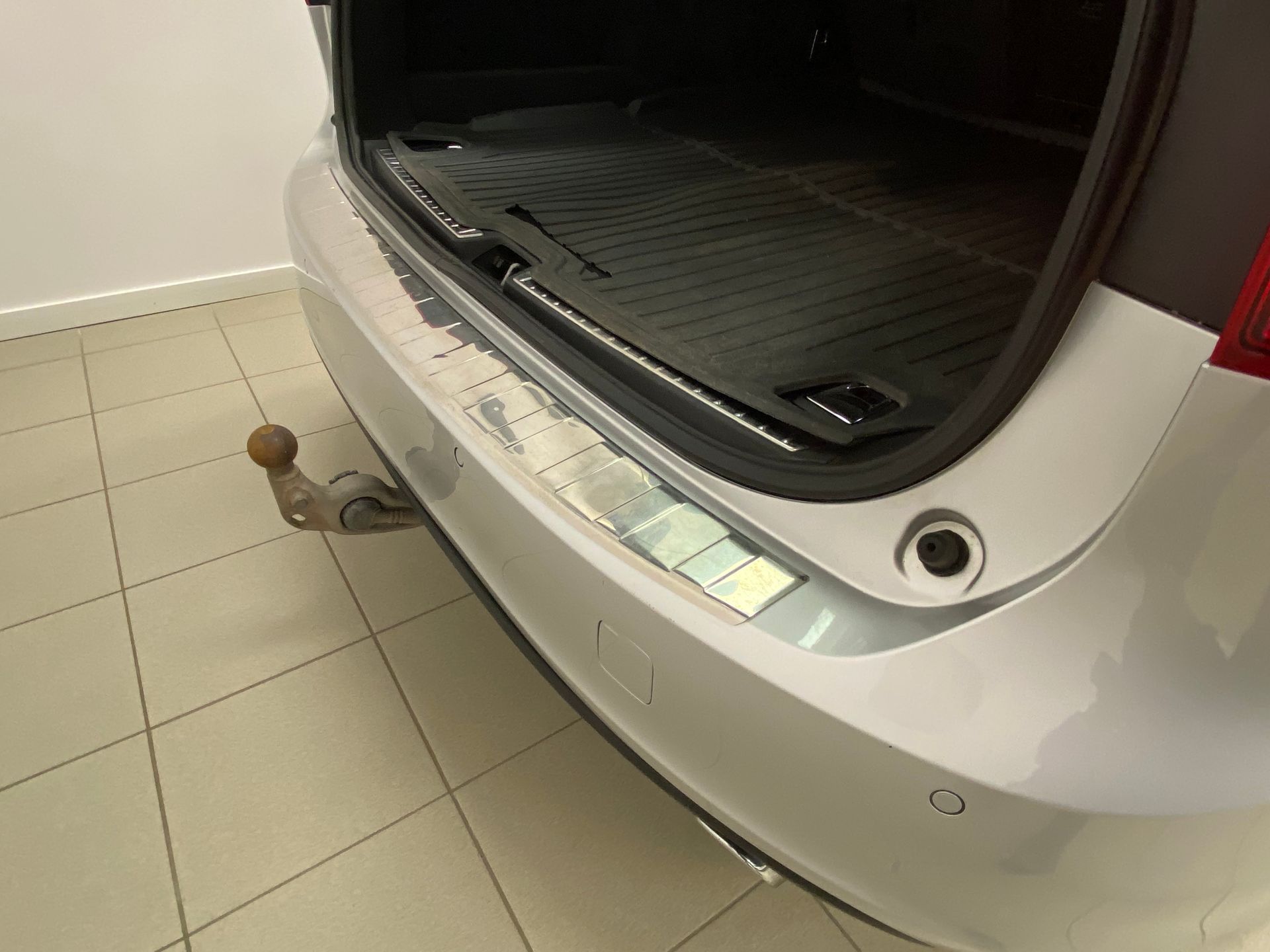 Volvo V90 D4 AWD Momentum SE 2019, bild 6/13