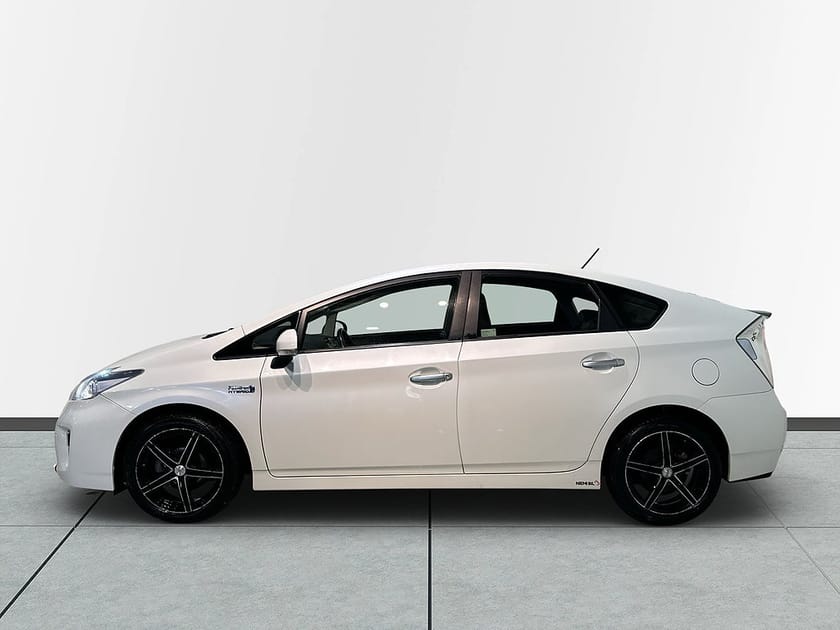 Bild 5 av Toyota Prius Plug-in Hybrid 1.8 VVT-i Kamera Kamkedja HuD S/V-hjul