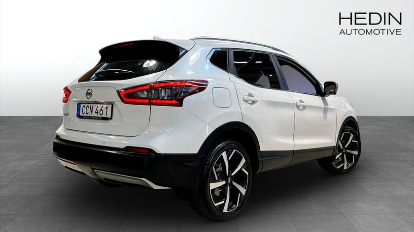 Bild 2 av Nissan Qashqai DIG-T 115 TEKNA+ / Fulluturstad / Panoramatak /