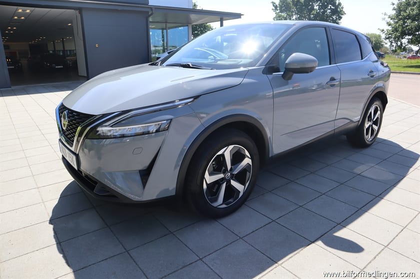 Bild 2 av Nissan Qashqai 1.3 DIG-T FWD 158hk Tekna Aut Navi 360° Head up Drag