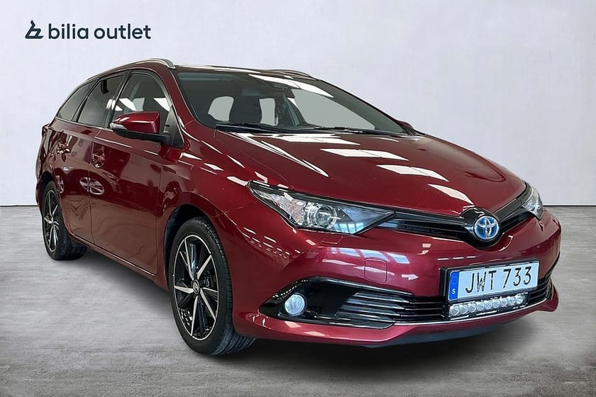 Bild 2 av Toyota Auris Touring Sports Hybrid Intense Edition Nyservad B-kamera