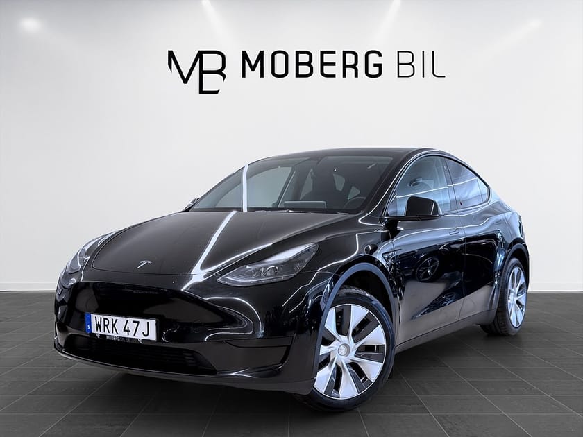 Bild 1 av Tesla Model Y Standard Range RWD 299hk Pano Drag B-Kamera