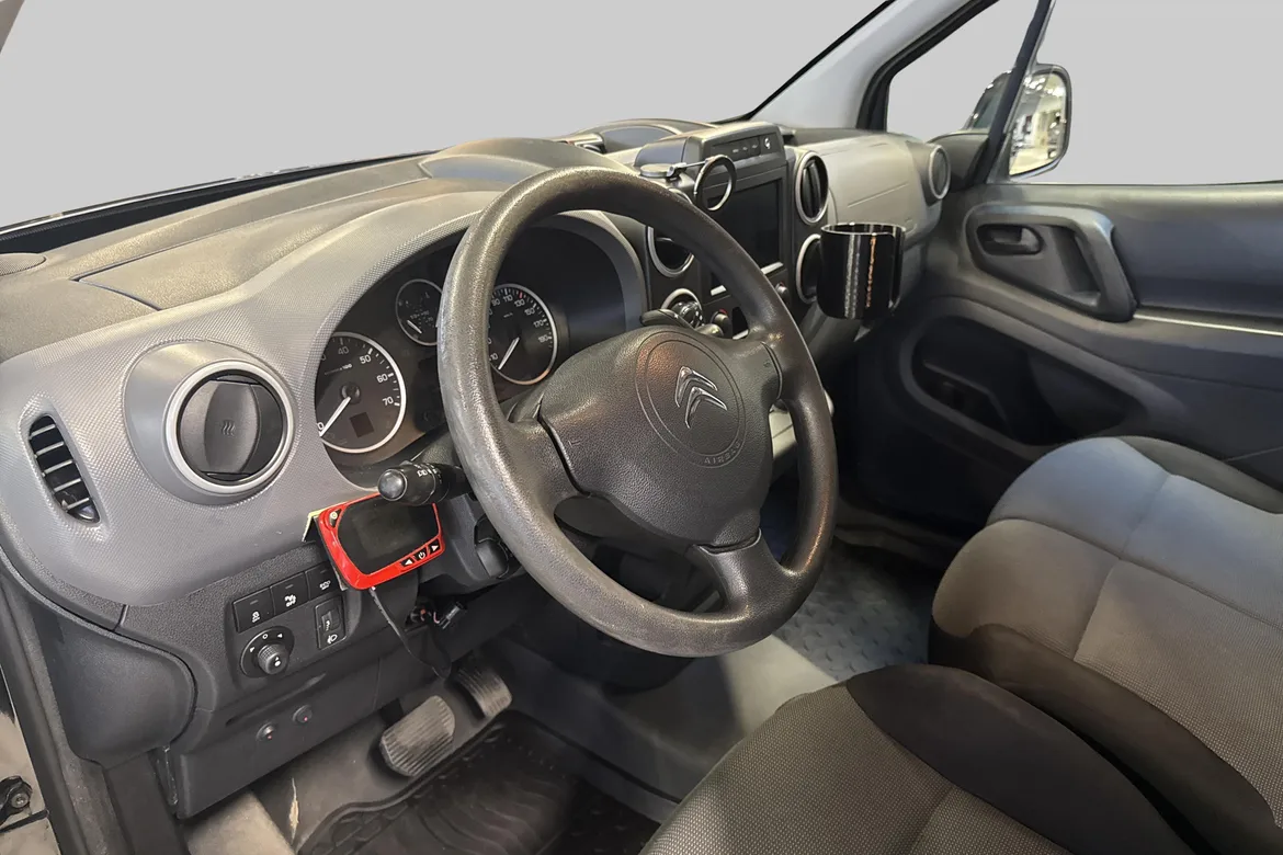 picture of a car