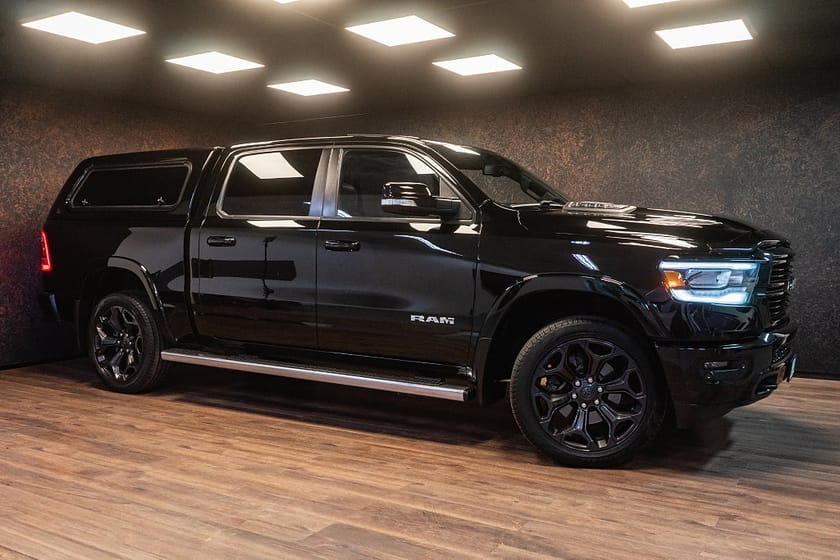 Bild 2 av RAM 1500 Crew Cab Dodge 5.7 V8 Laramie Sport | MOMS | SE SPEC | Kåpa | 4909kr/m