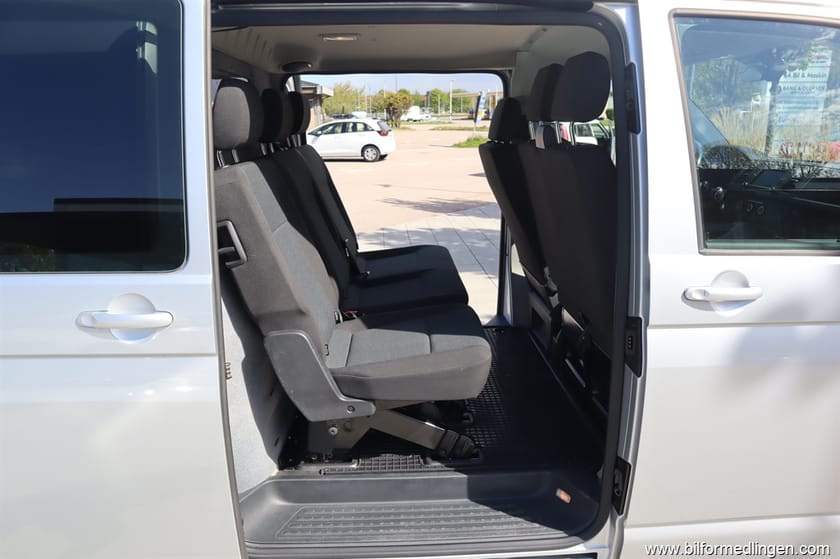 Bild 5 av Volkswagen Transporter Kombi 2.0 TDI SCR 4Motion L 204hk 6 sit Pluspaket Drag GPS 1 Ägare