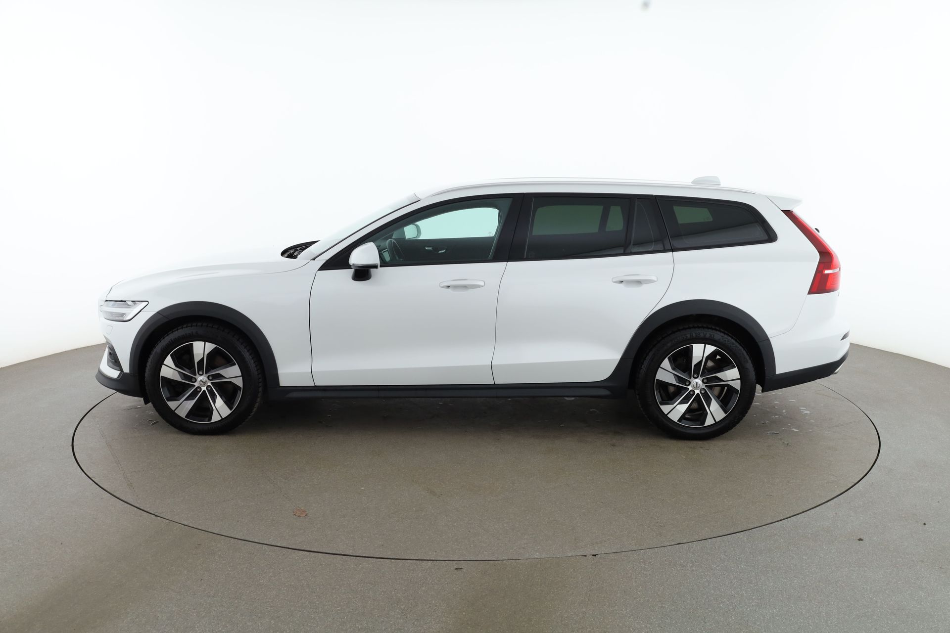 Volvo V60 Cross Country 2020, bild 2/10