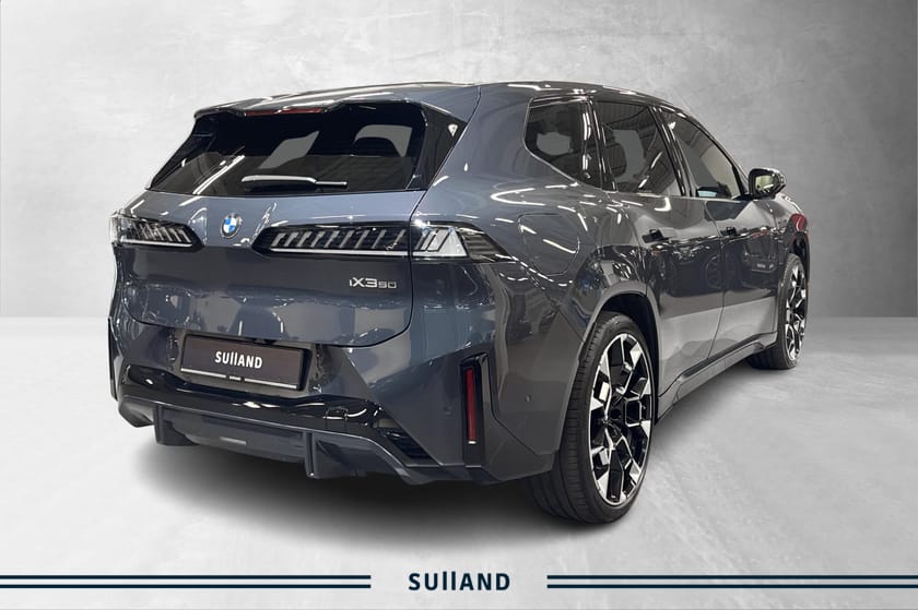 Bilde 4 av BMW iX3 50 xDrive