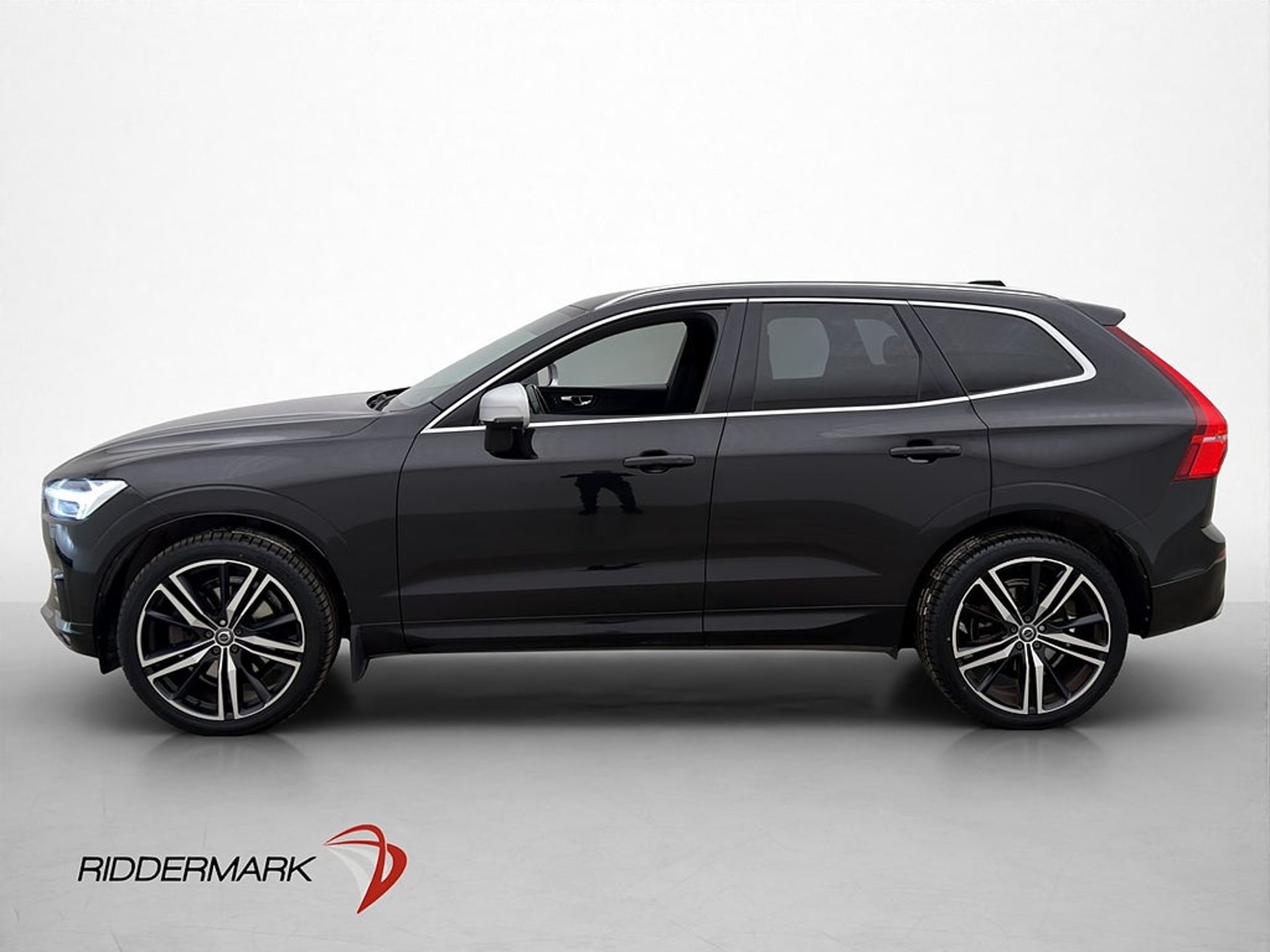 Volvo XC60 2018, photo 5/10