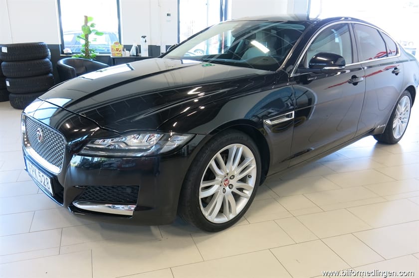 Bild 2 av Jaguar XF 30d 300hk Portfolio, låga mil, 1 brukare
