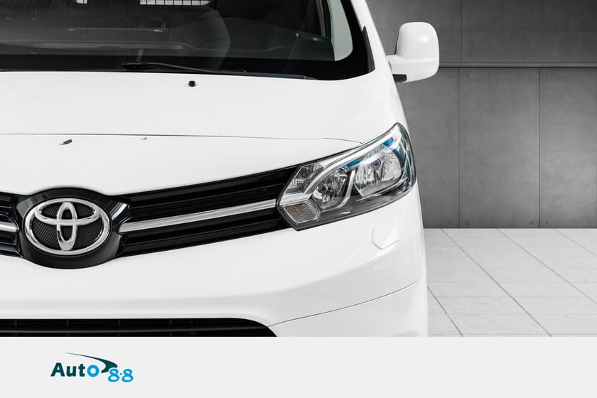 Bilde 4 av Toyota Proace 1,5D 116Hk L1H1 /hengerfeste/3x lasteholdere/