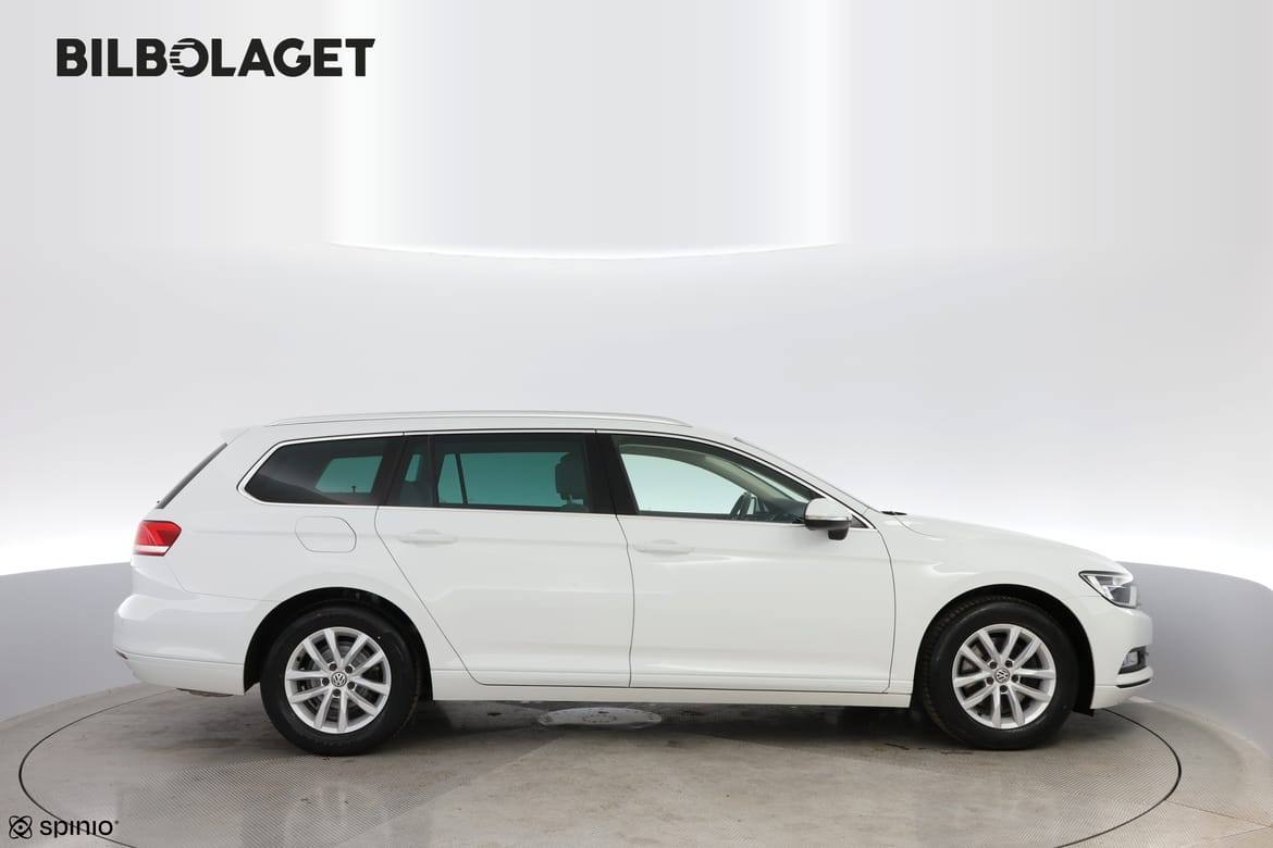 Volkswagen Passat 2018 - miniatyr 5