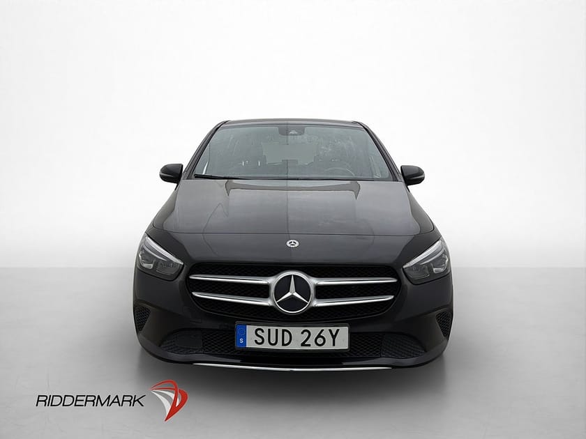 Bild 2 av Mercedes-Benz B 180 B180 136hk Halvskinn Kamera Keyless CarPlay