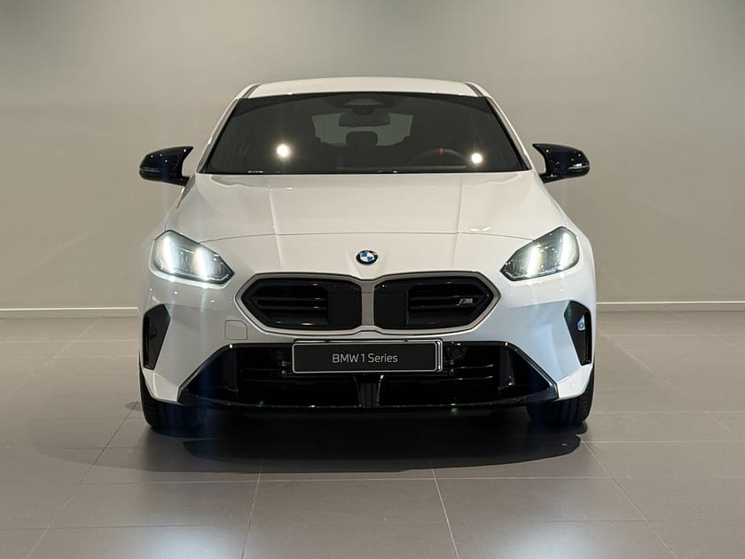 Bild 2 av BMW M135 xDrive M135i Privatleasing från 4.395kr/mån 24 månader