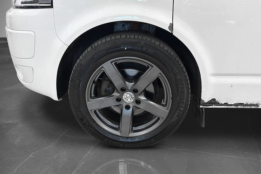 Bild 3 av Volkswagen Transporter T30 2.0 TDI 140hk Lång Drag Inredd Kamrem bytt SoV hjul