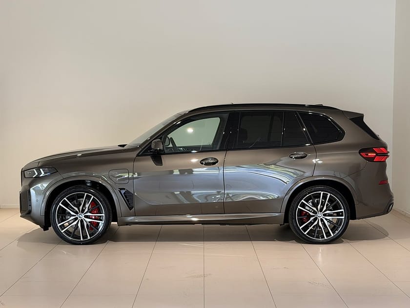 Bild 2 av BMW X5 xDrive50e xDrive 50e, M-Sport Pro, Panorama, Drag, Komfortstol