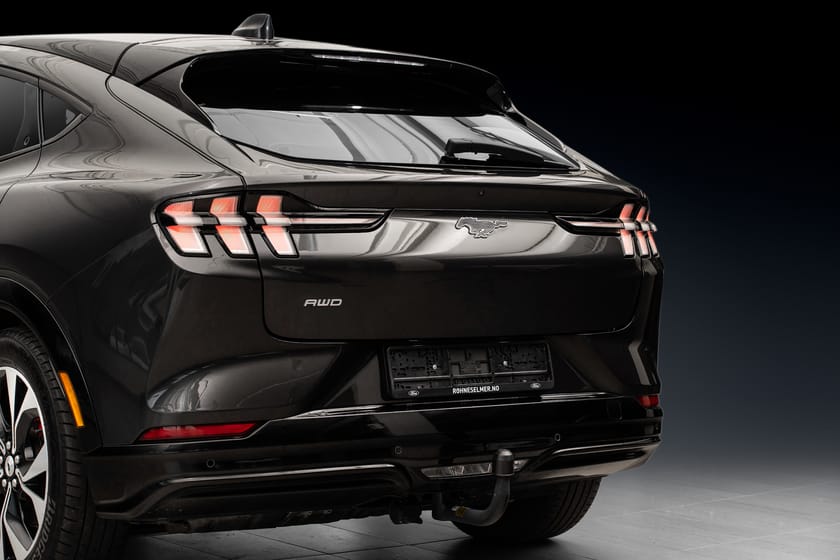 Bilde 3 av Ford Mustang Mach-E Long Range AWD LR|AWD|Premium|Krok|Innbytte