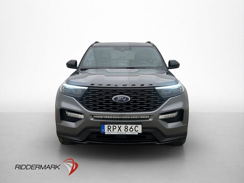 Bild 2 av Ford Explorer Plug-In Hybrid AWD ST-Line 7-Sits Pano B&O 360