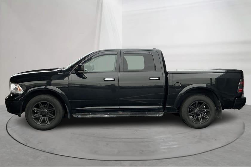 Bild 2 av RAM 1500 Dubbelhytt 5'7" box