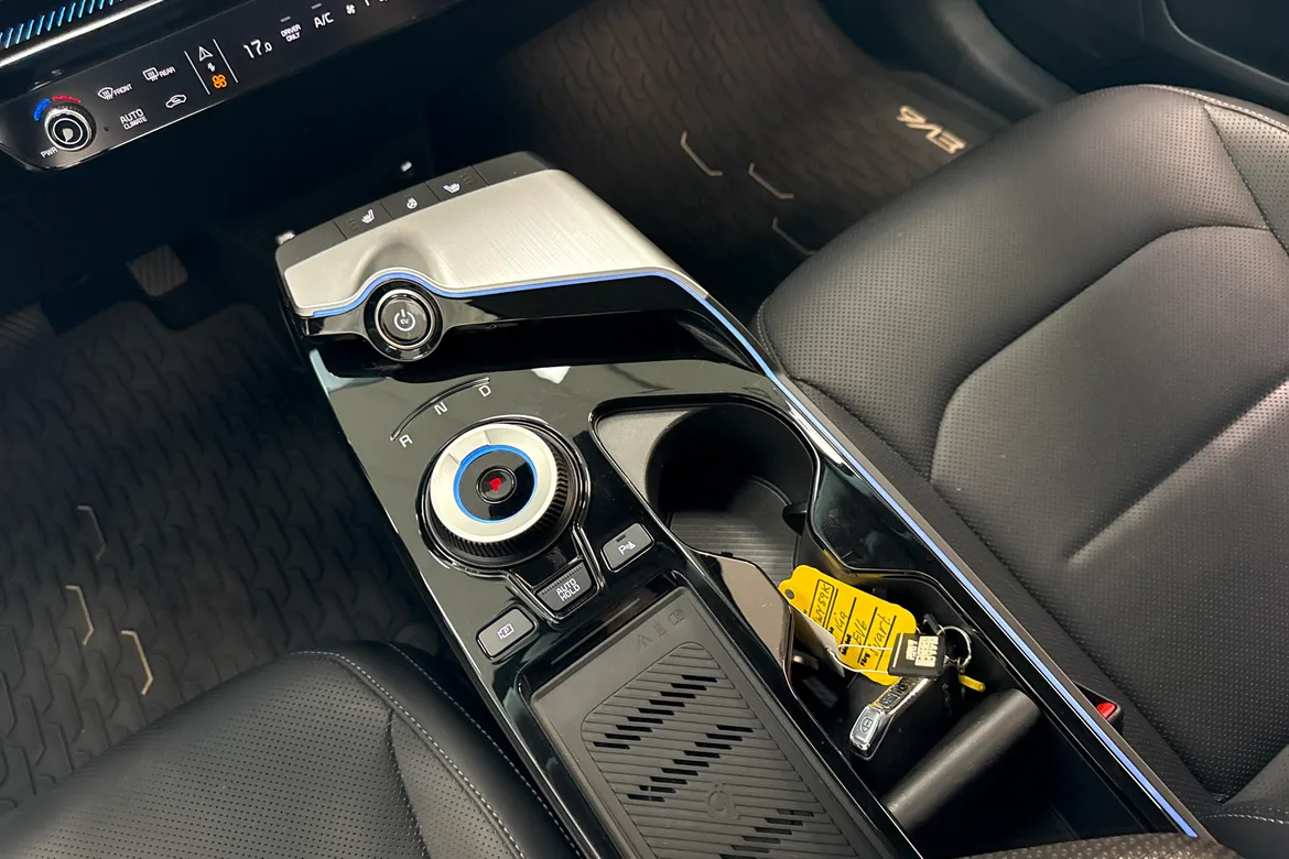 picture of a car