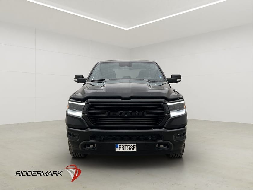 Bild 5 av RAM 1500 Crew Cab Dodge Laramie Night 5.7 4x4 Drag Luft H/K Pano Moms