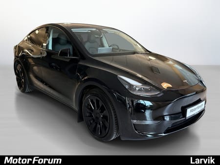 Tesla Model Y Long Range AWD | Hengerfeste |