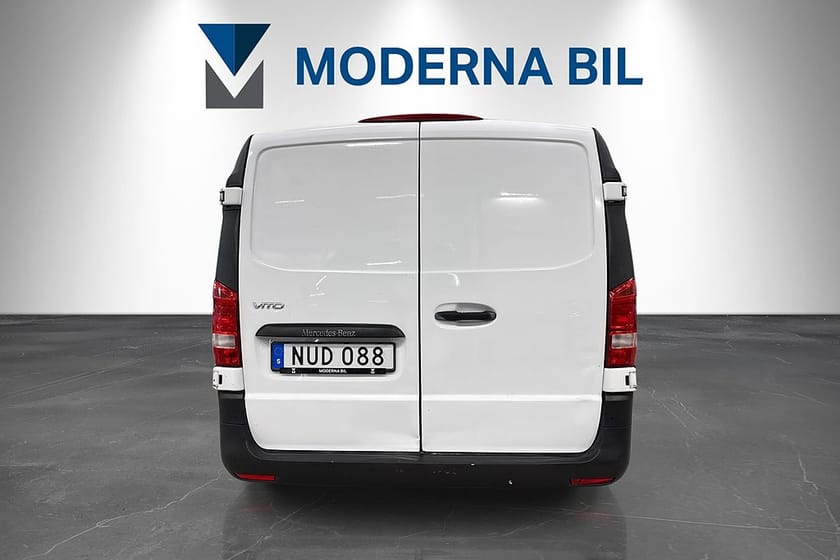 Bild 4 av Mercedes-Benz Vito 114 CDI 2.8t 136hk Lång Moms Nybesiktad V-inredd D-värmare