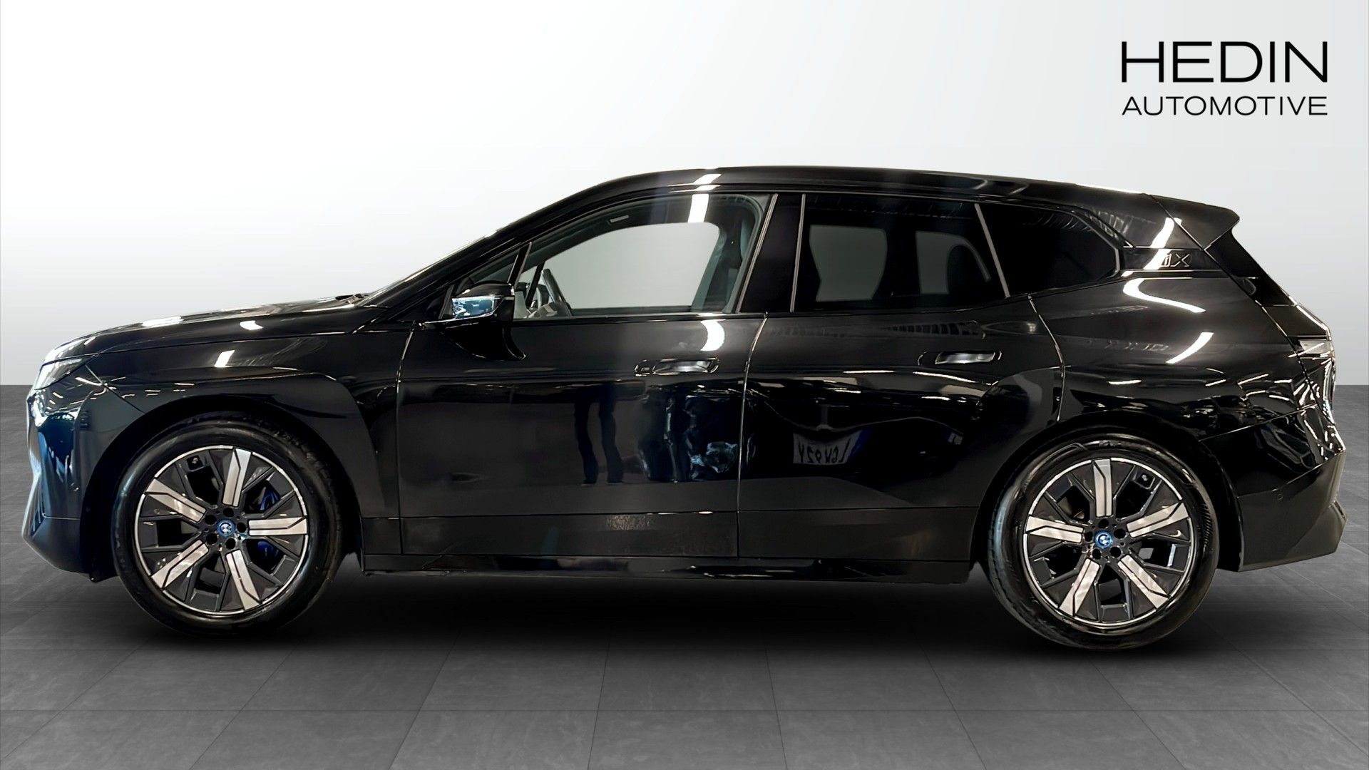 BMW iX xDrive50, 524hp, 2024