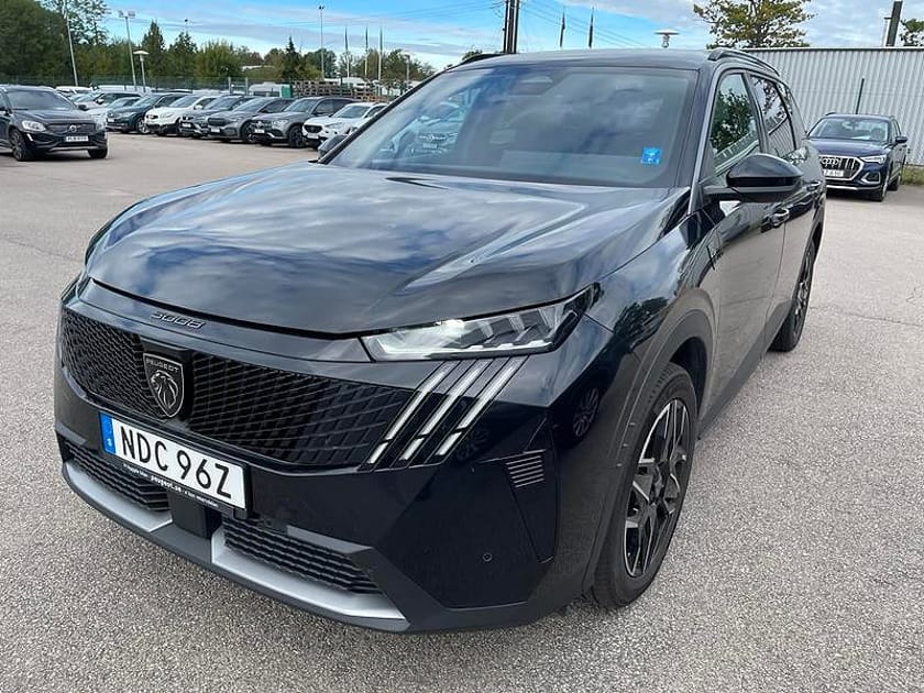 Bild 1 av Peugeot 5008 Hybrid 145