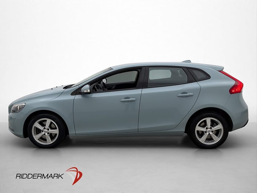 Bild 4 av Volvo V40 T2 122hk VOC P-Värmare Bluetooth Farthållare