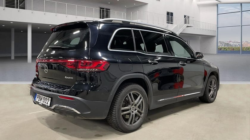 Bild 4 av Mercedes-Benz EQB 300 4MATIC 300 AMG Line | Panorama | Backkamera | 7-sits|