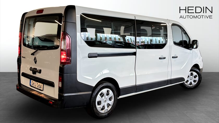 Bild 2 av Renault Trafic Passenger L2 2.0 Blue dCi 150 EDC 9-Sits MOMS!
