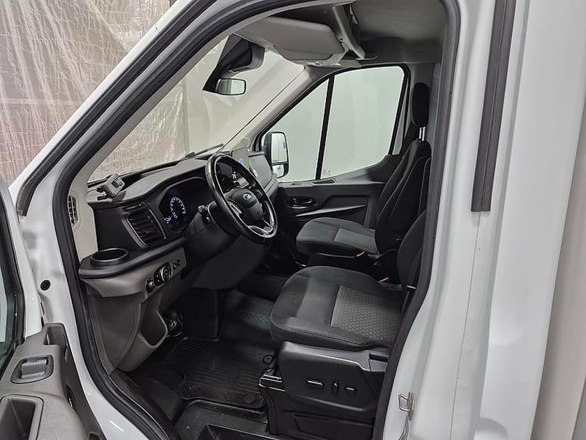 Bild 2 av Ford Transit 350 Chassi Cab