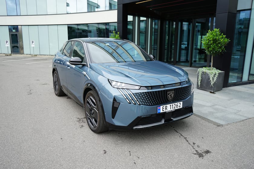 Bilde 3 av Peugeot E-3008 Dual Motor GT+ 4WD - mye utstyr !