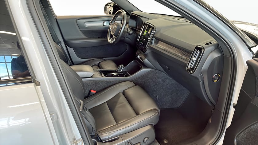 Bild 3 av Volvo XC40 P8 AWD Recharge 