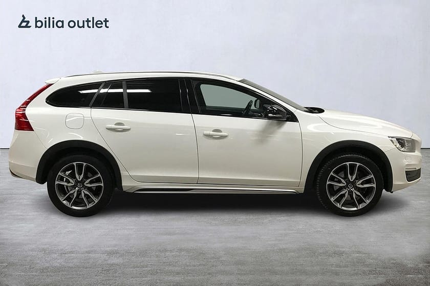 Bild 5 av Volvo V60 Cross Country D3 aut Business Adv Summum 150hk Navi P-värm Backkamera