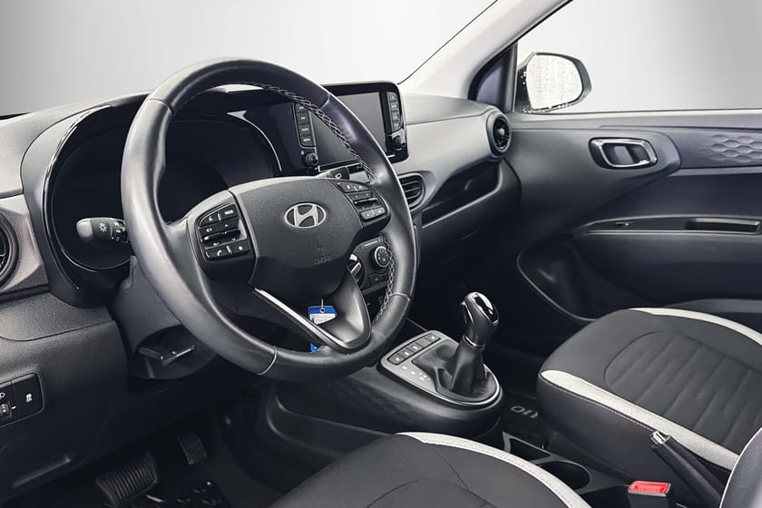 Bild 4 av Hyundai i10 Essential 1,0 MPi 63hk AMT AUT B-Kamera Carplay