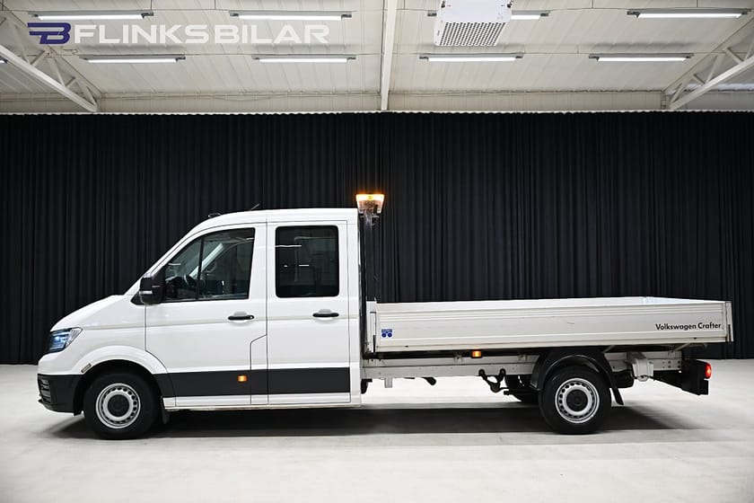 Bild 2 av Volkswagen Crafter Chassi Double Cab 2.0 TDI 177HK Automat|Flak|Inredd|LED|Drag|Värmare|Moms