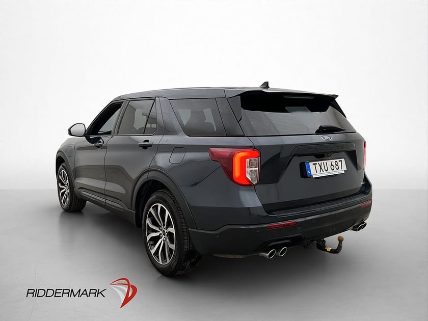 Bild 3 av Ford Explorer Plug-In Hybrid 457hk AWD ST 7-Sits Pano B&O MOMS 360° Drag