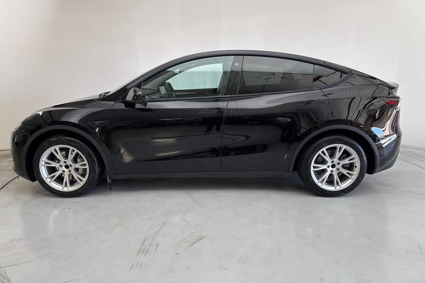 Bild 2 av Tesla Model Y Standard Range RWD 