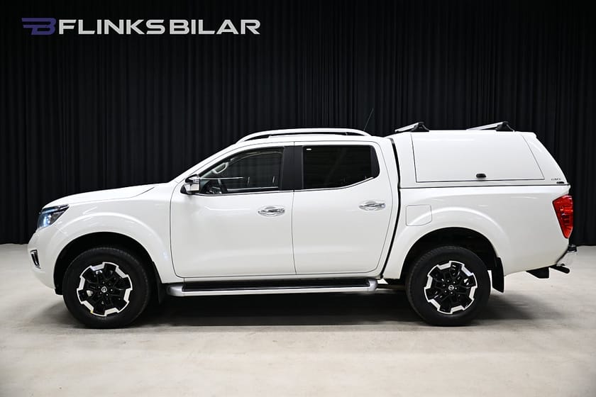 Bild 2 av Nissan Navara Dubbelhytt 190HK Automat|Tekna|Kåpa|Drag|GPS|360°|EnÄgare|Leasbar