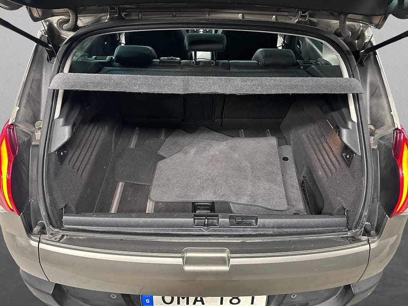 Bild 5 av Peugeot 3008 2.0 Hybrid4|SoV-D|FARTH|AUTOMAT|1 ÄGARE|KAMREM BYTT