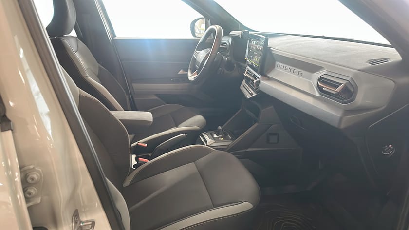 Bild 3 av Dacia Duster HYBRID 140 EXTREME KAMERA BLIS CARPLAY
